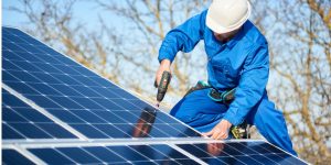 Installation Maintenance Panneaux Solaires Photovoltaïques à Angoville-au-Plain